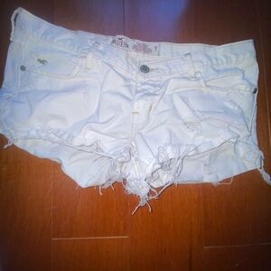 Hollister Women's Frayed White Jean Shorts size 7 not 6 !!!